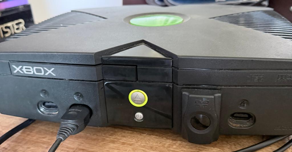 Originele werkende xbox, Spelcomputers en Games, Spelcomputers | Xbox Original, Ophalen, Gebruikt, Met 1 controller