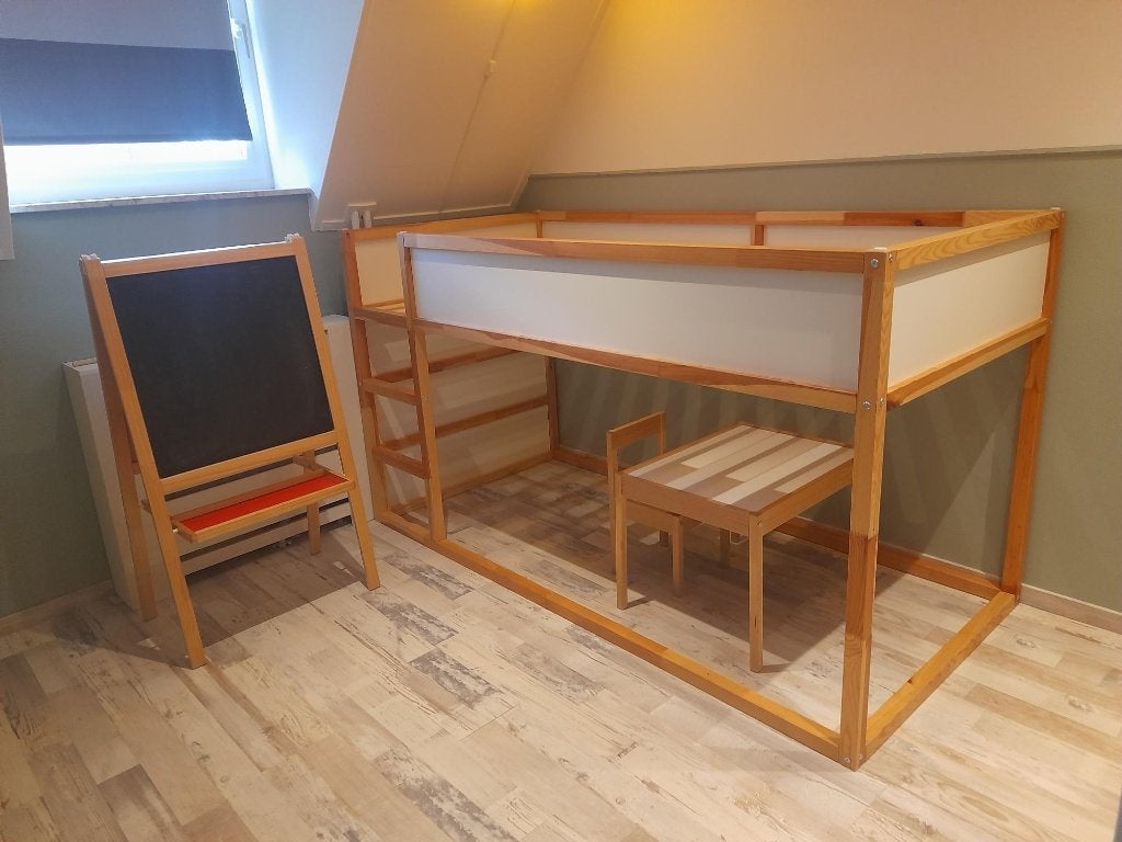 Stoere inrichting voor peuter/kleuterkamer - Hoogslaper, Ophalen, 90 cm, Bruin, Zo goed als nieuw