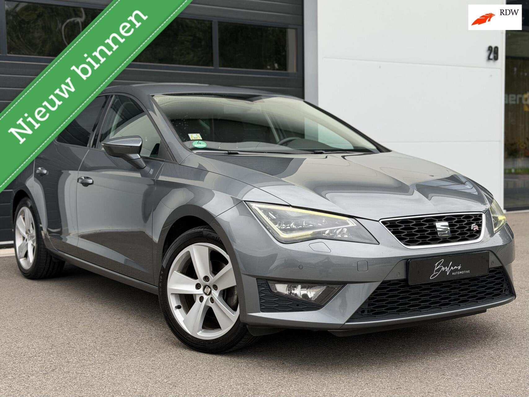 Seat Leon 1.4 TSI FR DEALER ONDH|STOELVERW|CRUISE CONTROL, Auto's, Voorwielaandrijving, Gebruikt, Zwart, 4 cilinders