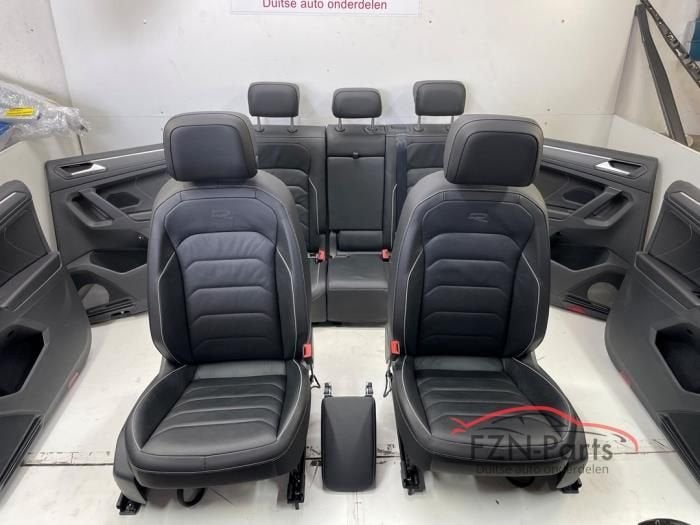 VW Tiguan 5NA Facelift R-Line Interieur Leer Memory Elechtri, Auto-onderdelen, Interieur en Bekleding, Ophalen of Verzenden, Gebruikt