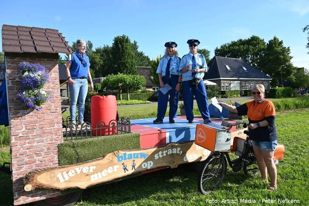 Te huur versierde wagen 150,= euro, Ophalen