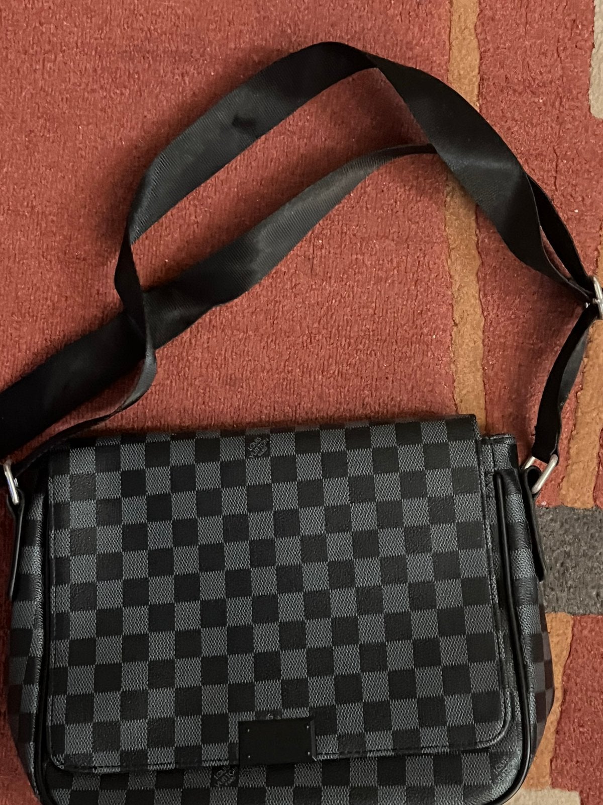 Louis Vuitton Schoudertas - MOET ZO SNEL MOGENLIJK WEG!, Ophalen of Verzenden, Gebruikt, Zwart, Overige merken