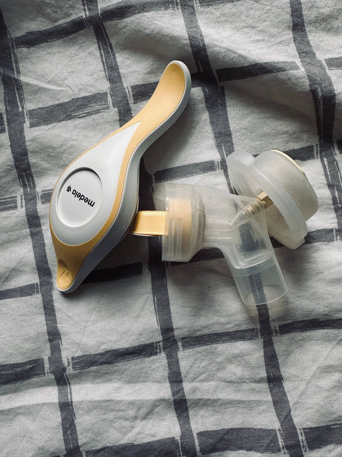 Medela Borstkolf en Moedermelk Bewaarzakjes, Gebruikt, Medela, Borstkolf, Ophalen of Verzenden