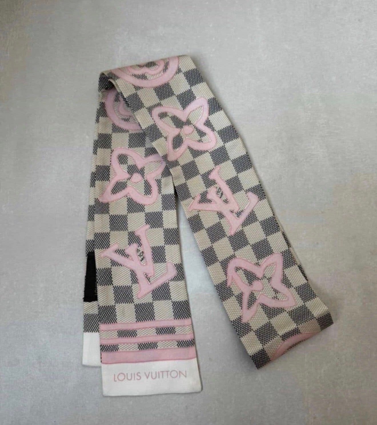 Louis Vuitton Zijden Damier Azur Sjaal, Verzenden, Zo goed als nieuw, Sjaal