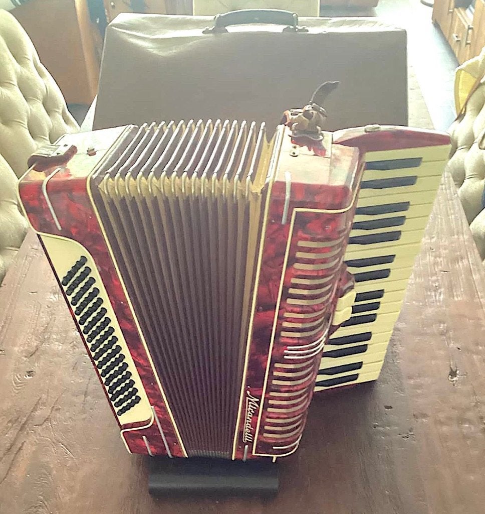 accordeon, Muziek en Instrumenten, Accordeons, Overige merken, Gebruikt, 80-bas, Met koffer