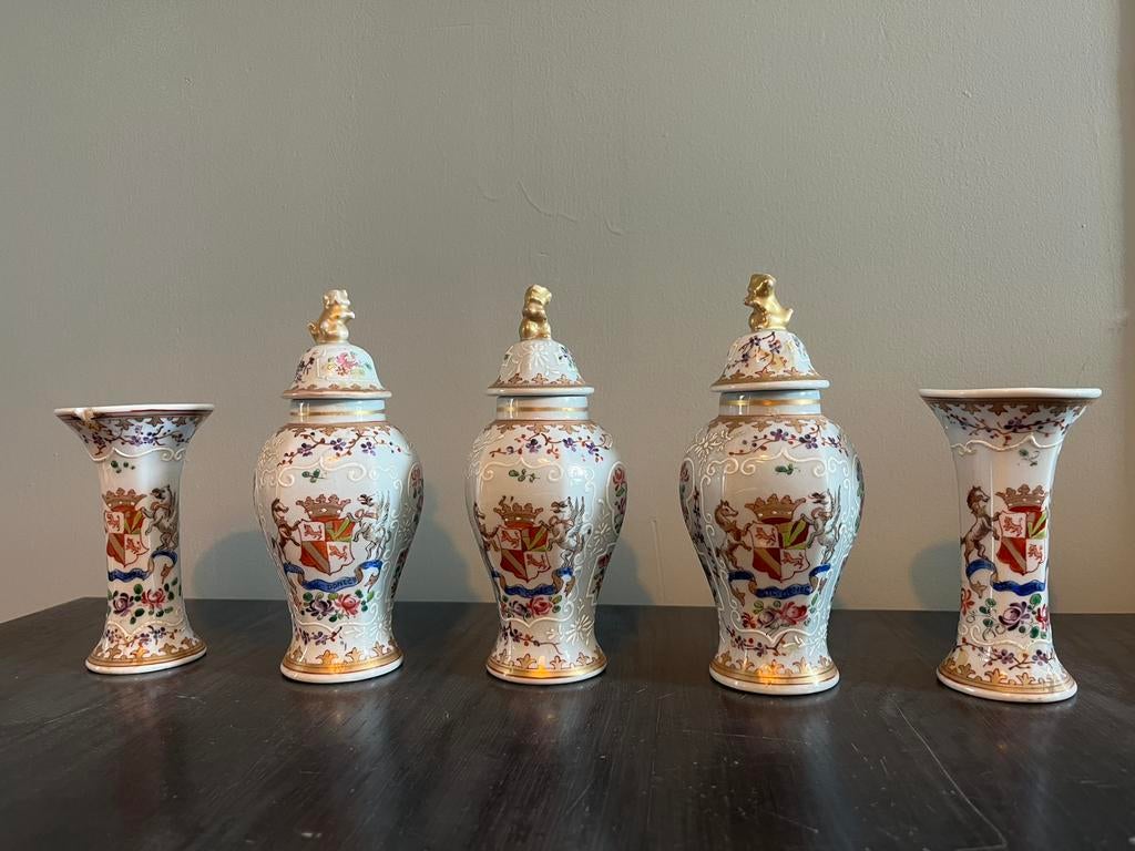 Antieke vaasjes porselein, Verzenden