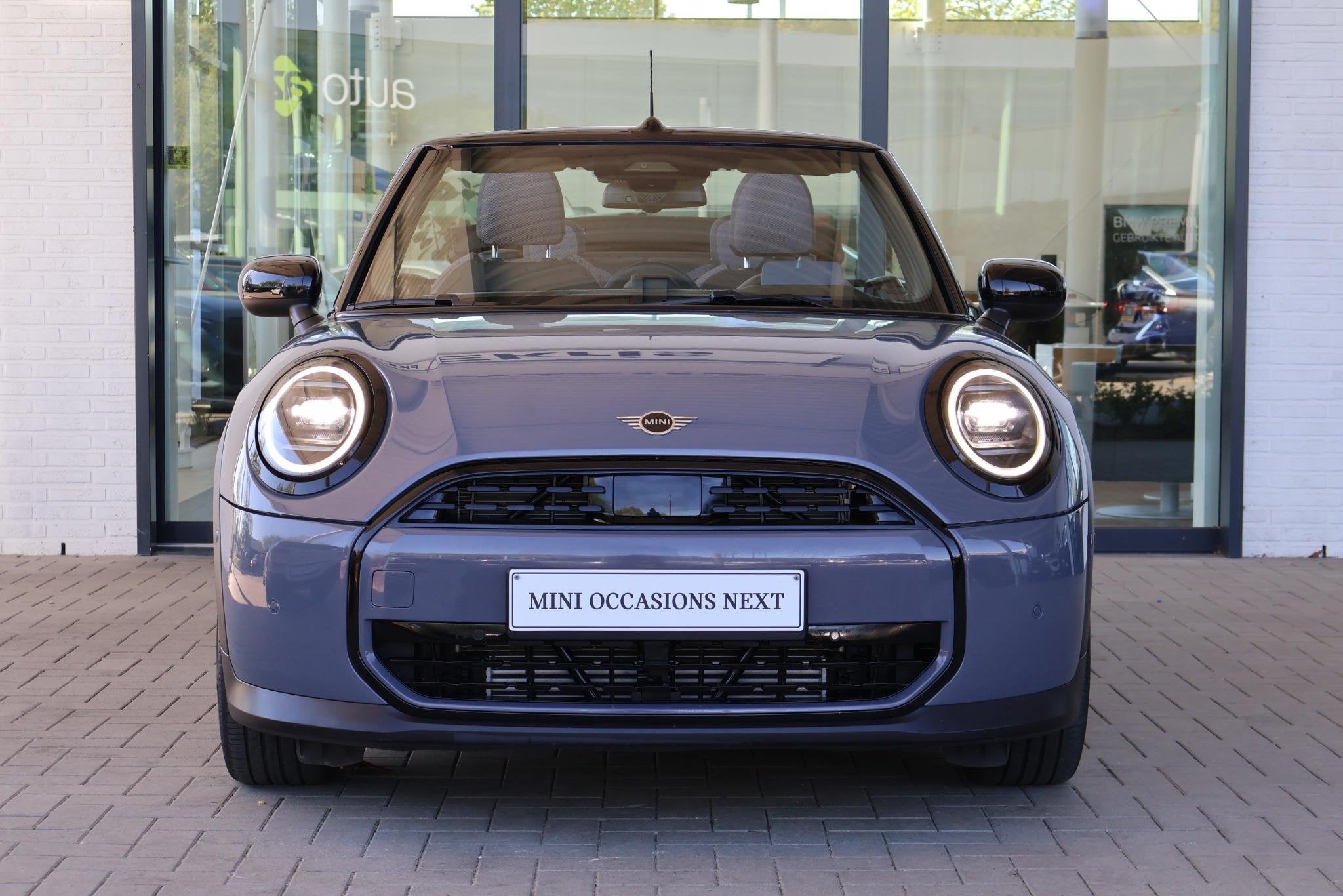 MINI Cabrio Cooper C | Pakket M | Head-Up Display | Stoel- e, Auto's, Mini, 1998 cc, 15 km/l, Gebruikt, 4 stoelen