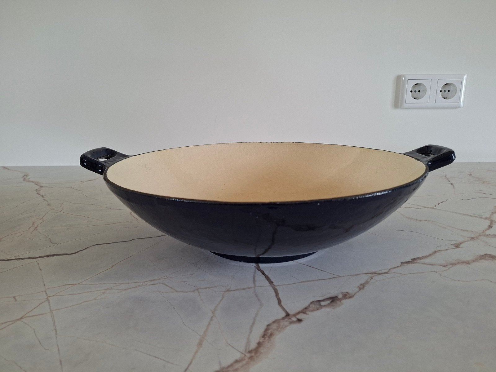 Gietijzeren Wokpan Blauw Emaille 5 kg - doorsnede 36 cm, Gebruikt, Gietijzer, Met handvatten, Ophalen of Verzenden