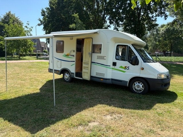 Keurige 4p camper Airco, Camera Fietsendr. Nieuwe APK Distri, Ringverwarming, Fiat, Koelkast, 4 tot 5 meter
