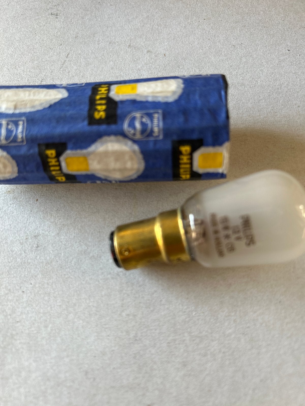 8 Philips 12V 15W B13D Schakelbordlamp Mat - Nieuw, Ophalen of Verzenden, Nieuw, E27 (groot)