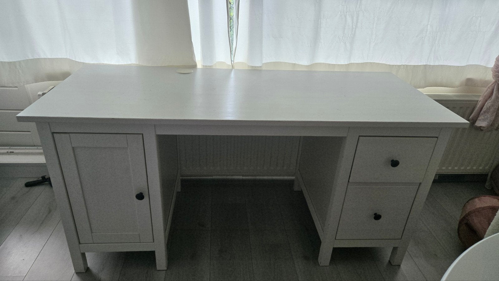 hemnes ikea bureau spot goedkoop, Ophalen, Gebruikt, Met lade(s), 50 tot 100 cm