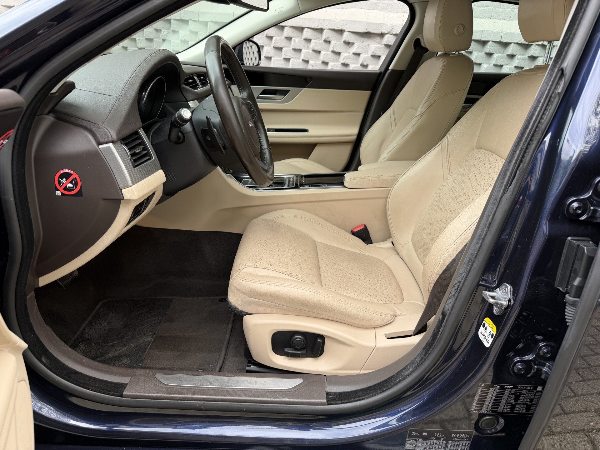 Jaguar XF 2.0 Portfolio Automaat Stuur en stoel verwarming v, Achterwielaandrijving, Gebruikt, 4 cilinders, Blauw