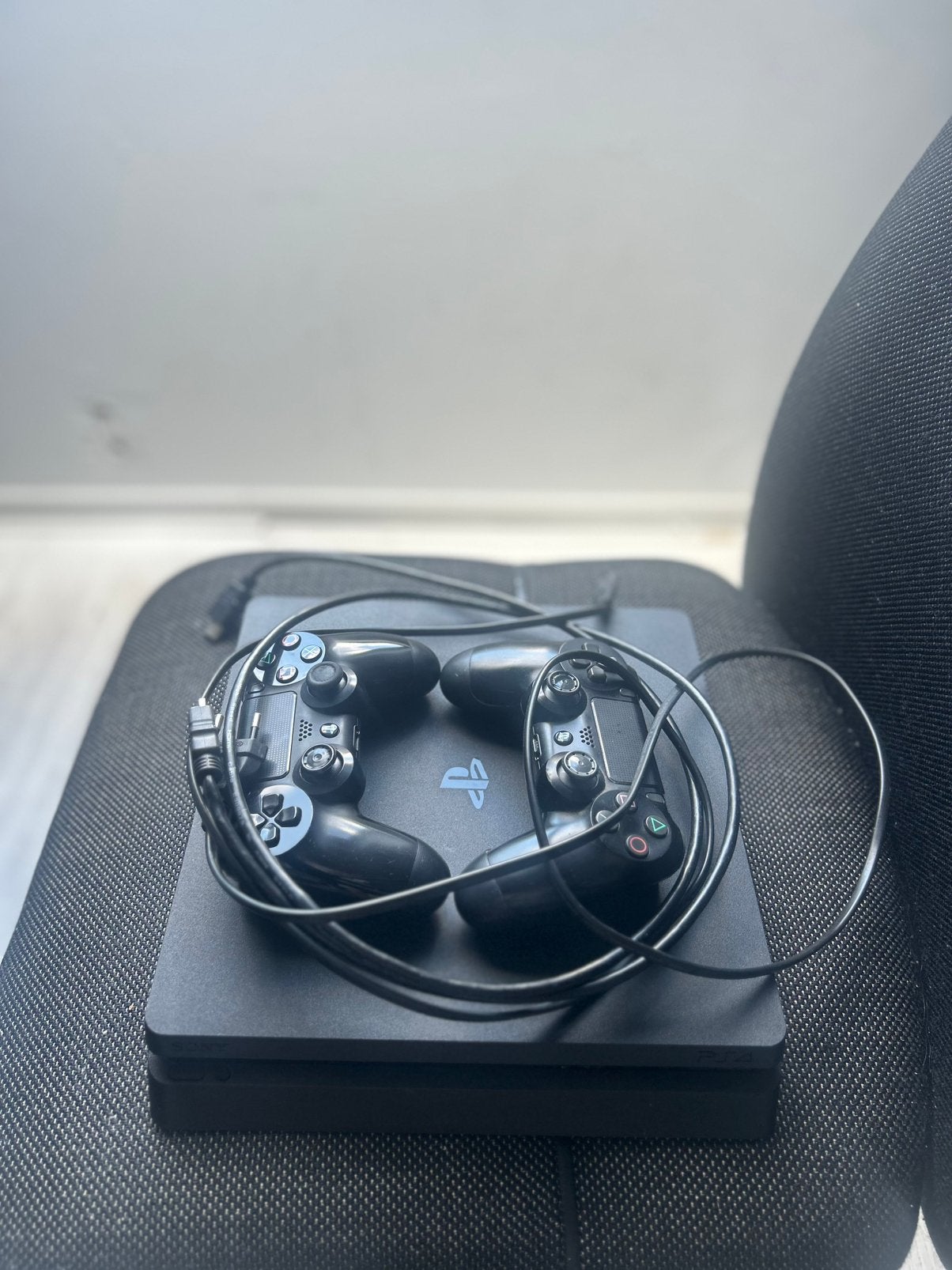 PlayStation 4 met 2 controllers en kabels, Met 2 controllers, Ophalen of Verzenden, Original, 500 GB