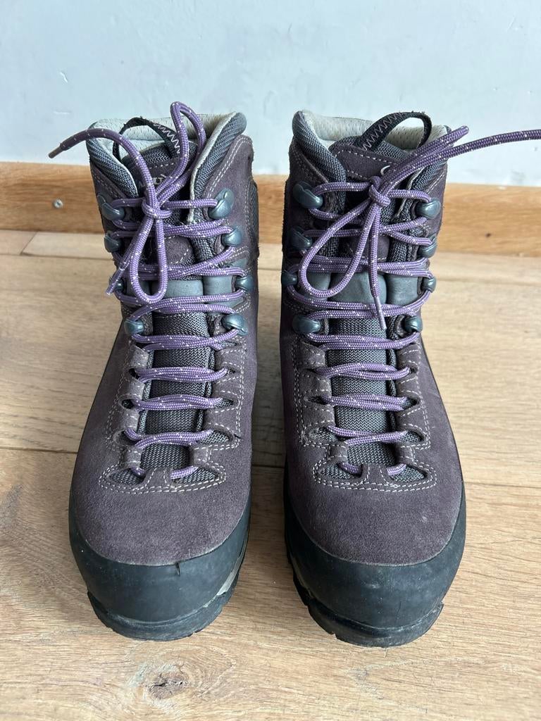 AKU wandelschoenen - Maat 39,5 Zo goed als nieuw, Ophalen of Verzenden, Zo goed als nieuw, Schoenen