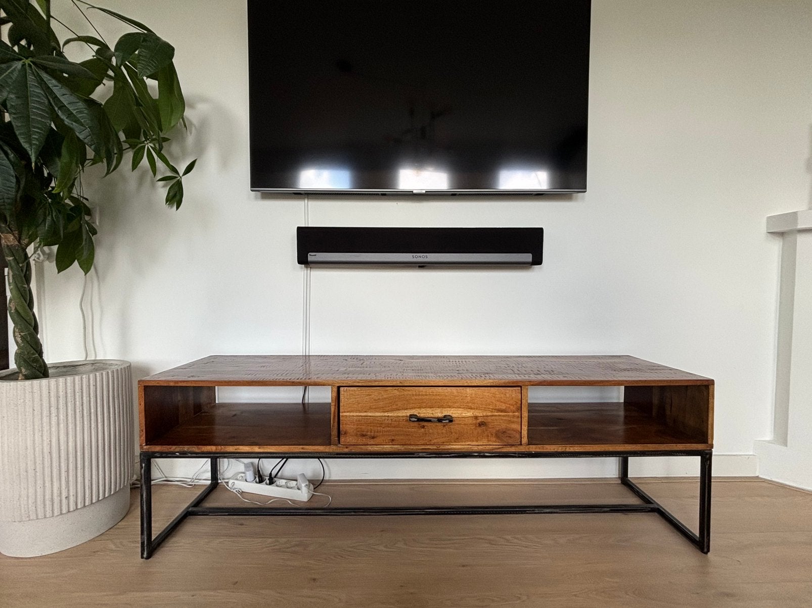 Feelings houten TV-dressoir Ibiza 160 x 40 industrieel, Ophalen, 150 tot 200 cm, Zo goed als nieuw, Minder dan 100 cm