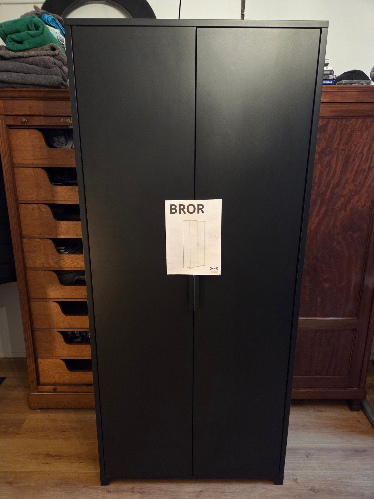 IKEA BROR Kast zwart staal, Ophalen, Strak, Met deur(en), 50 tot 100 cm