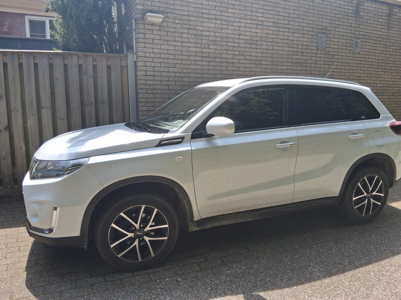 SUZUKI VITARA IN ZEER GOEDE STAAT., Auto's, Automaat, Stof, Wit, Grijs