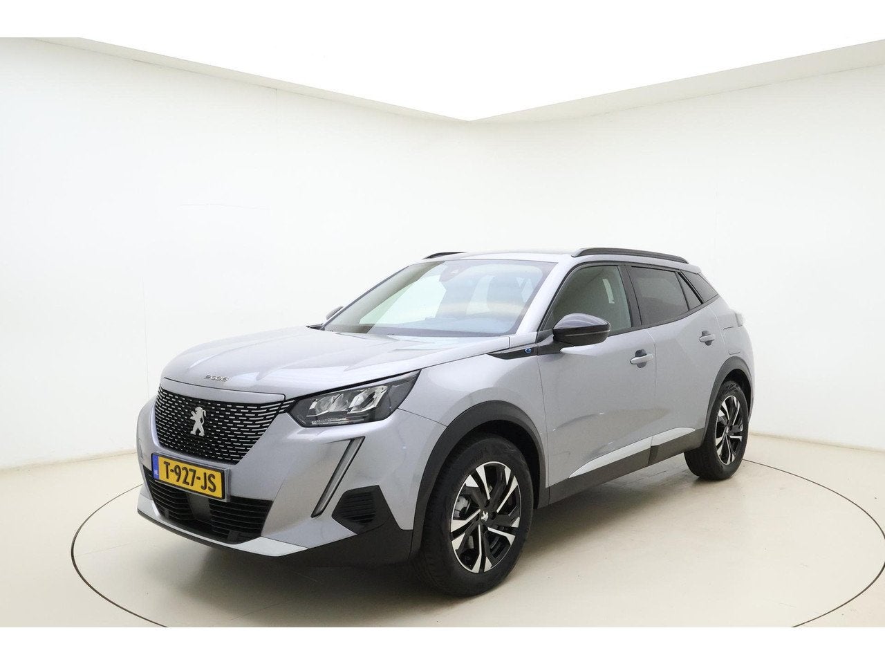 Peugeot e-2008 EV Allure 50 kWh | 100% SOH! l Apple Carplay/, Automaat, 136 pk, Gebruikt, Parkeersensor