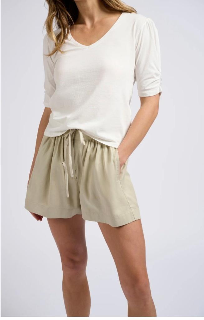Yaya ecru short en top maat 40, Kleding | Dames, Broeken en Pantalons, Nieuw, Maat 38/40 (M), Beige, Lang, Ophalen of Verzenden