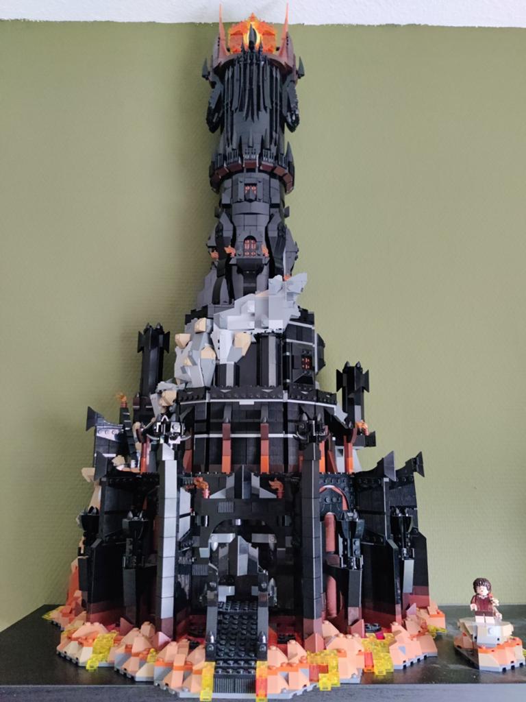 LEGO 10333 Lord of the Rings Barad-dûr, Kinderen en Baby's, Speelgoed | Duplo en Lego, Inclusief minifiguren, Overige thema's
