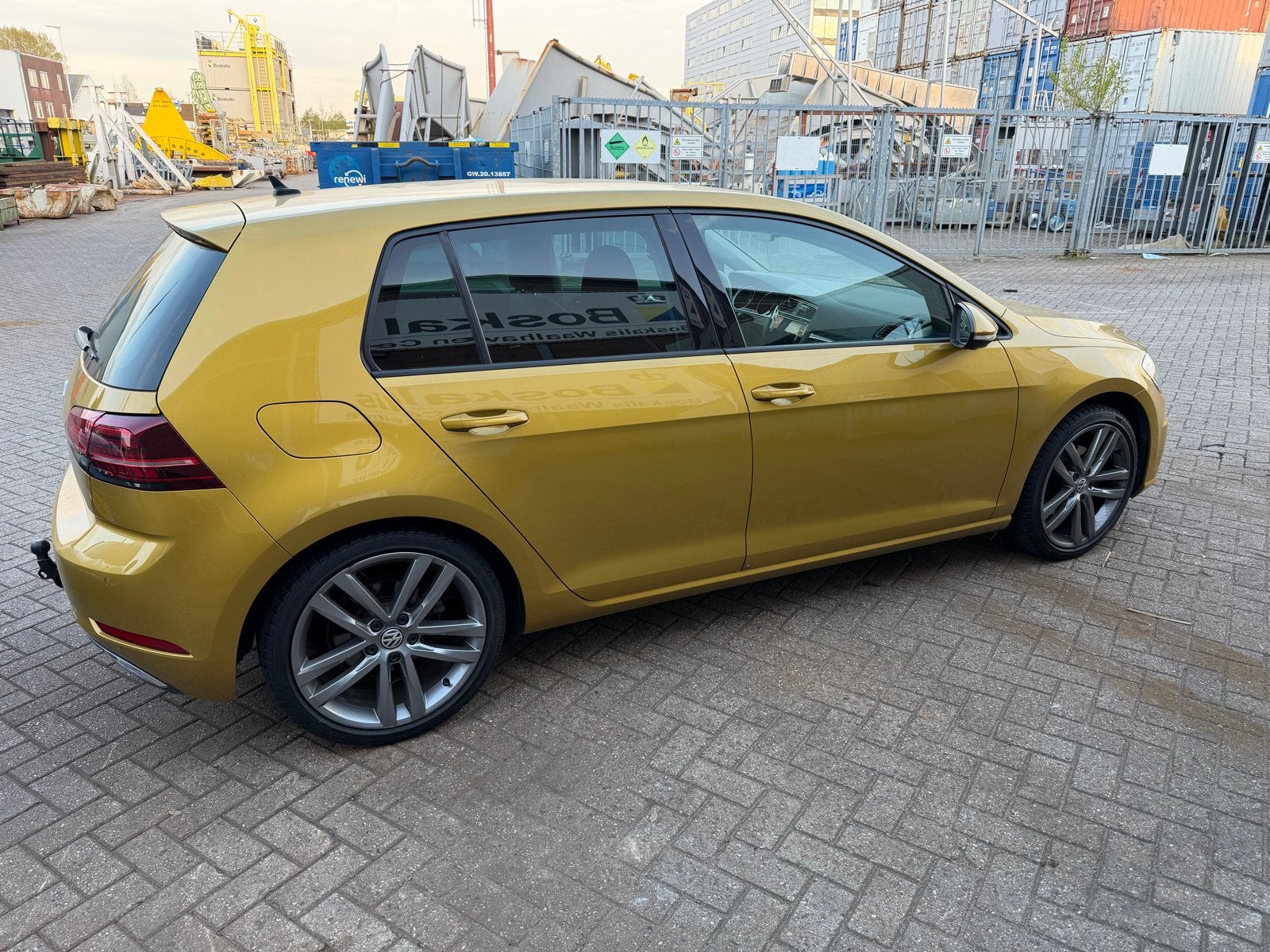 Volkswagen Golf 1.4 TSI 125pk 5D 2017 Geel, 125 pk, Zwart, 4 cilinders, Geel