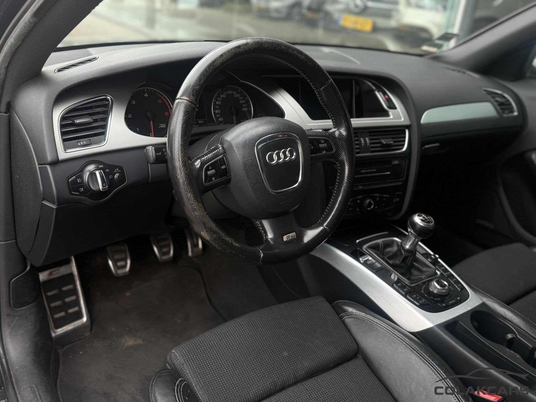Audi A4 Avant 2.7 TDI Pro Line S Line-Pano-260 PK- Trekhaak!, Auto's, Voorwielaandrijving, Euro 5, Gebruikt, 2698 cc