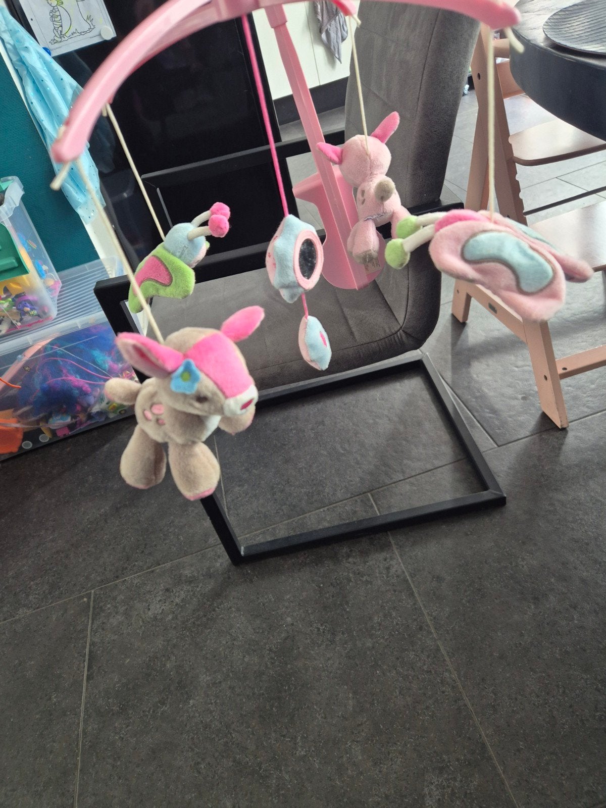 Muziek Mobiel roze hertje hilly, Kinderen en Baby's, Kinderkamer | Bedden, Ophalen, Zo goed als nieuw, Minder dan 140 cm, Minder dan 70 cm