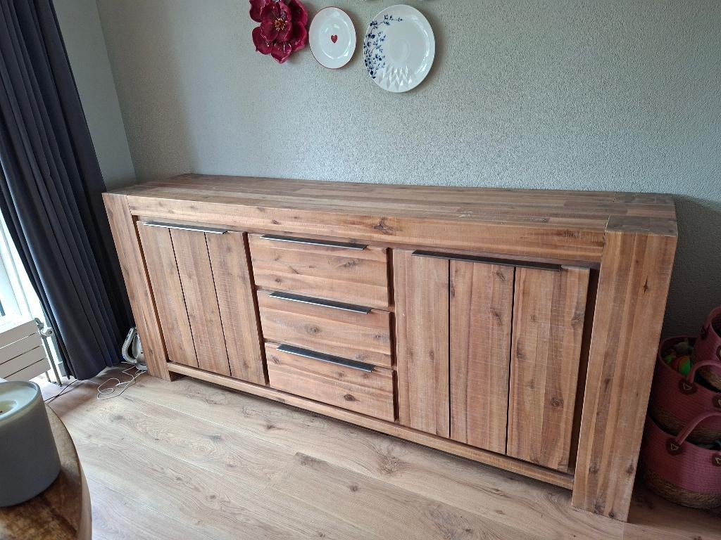 Acacia houten dressoir, Ophalen, Met deur(en), 150 tot 200 cm, Zo goed als nieuw