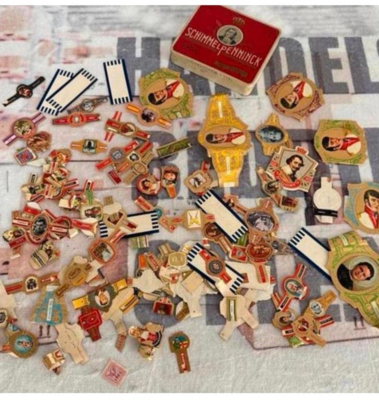 Partij + 100 sigarenbandjes sigaren bandjes en blik vintage, Verzamelen, Rookartikelen, Aanstekers en Luciferdoosjes, Ophalen of Verzenden