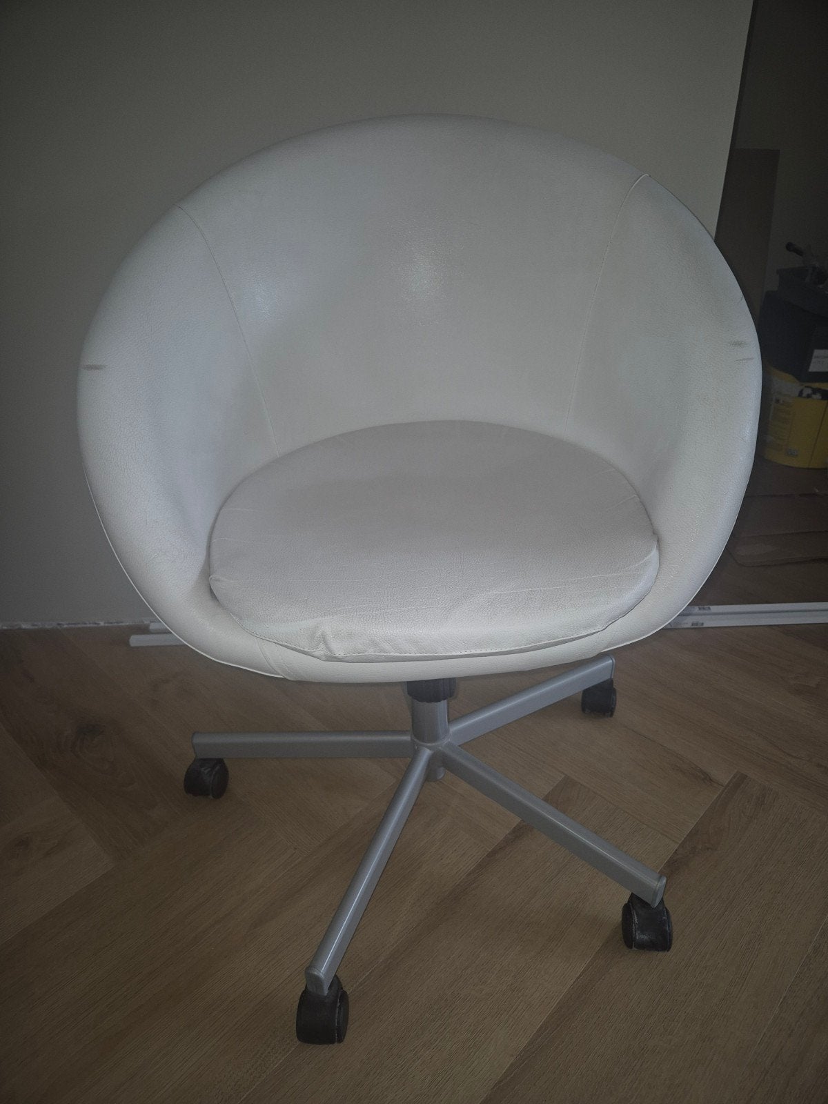 Ikea draaibare stoel - Wit (Skruvsta), Ophalen, Gebruikt, Wit, Bureaustoel