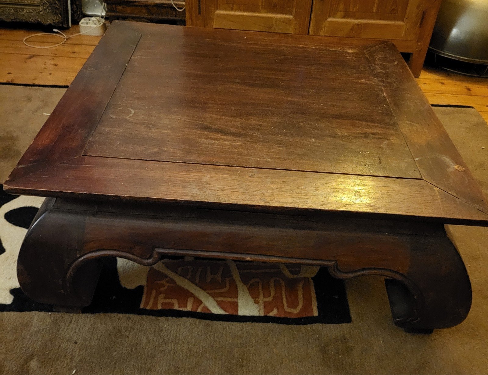 Houten salontafel en leren fauteuil, Ophalen, Gebruikt, Klassiek, Robuust, Vierkant