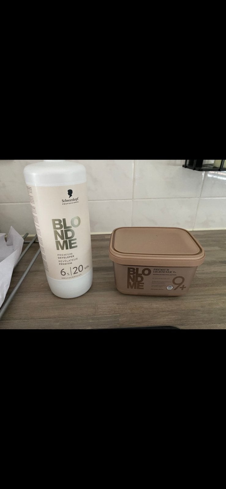 Schwarzkopf BlondMe Set (Blondeerpoeder 9+ & Developer 6%, Ophalen of Verzenden, Zo goed als nieuw