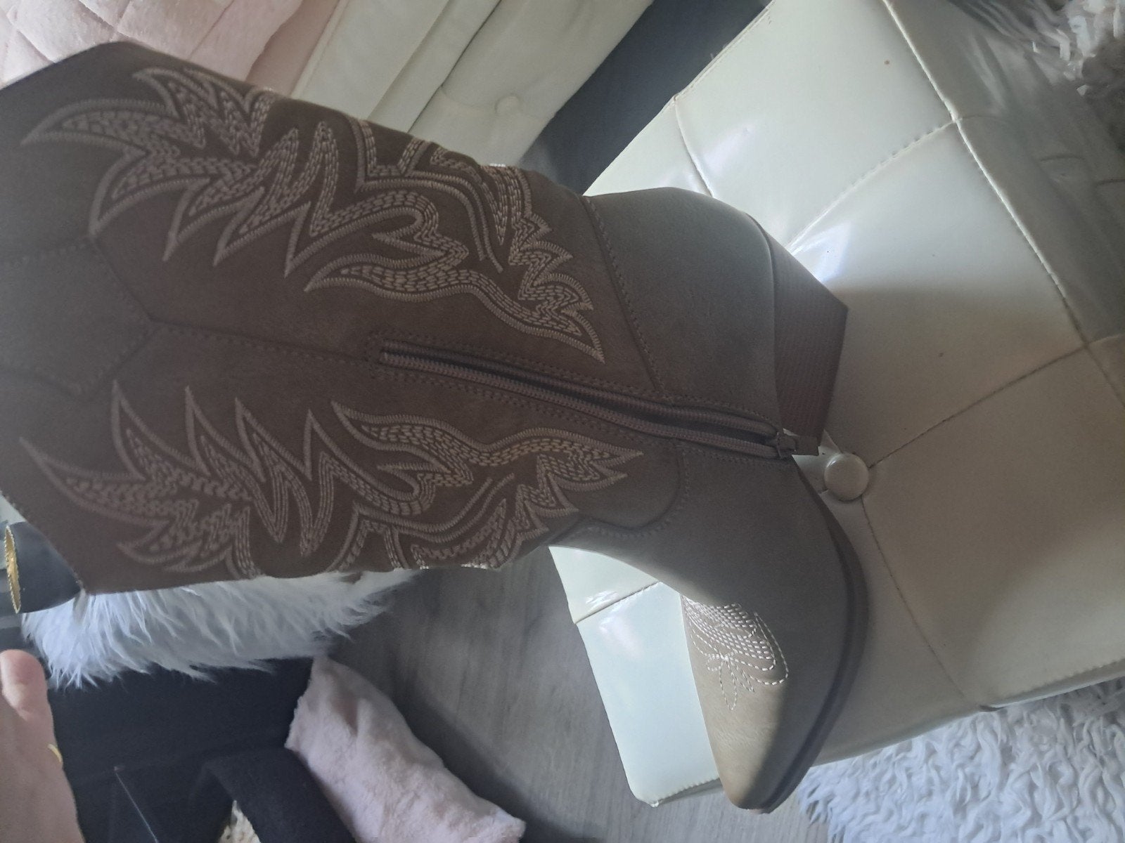 nieuwe laarzen maat 37, Hoge laarzen, Beige, Nieuw, Ophalen of Verzenden