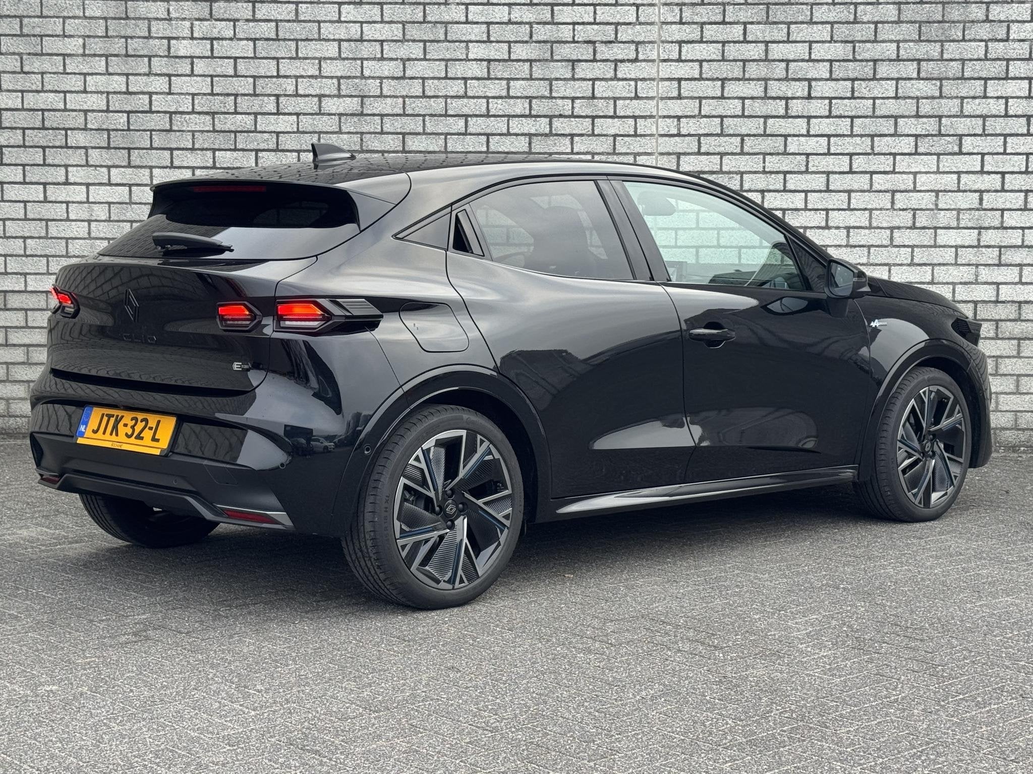 Renault Clio 1.8 Hybrid 160 esprit Alpine | Demo | CarPlay +, Auto's, Automatische klimaatregeling, 4 cilinders, Met garantie (alle)