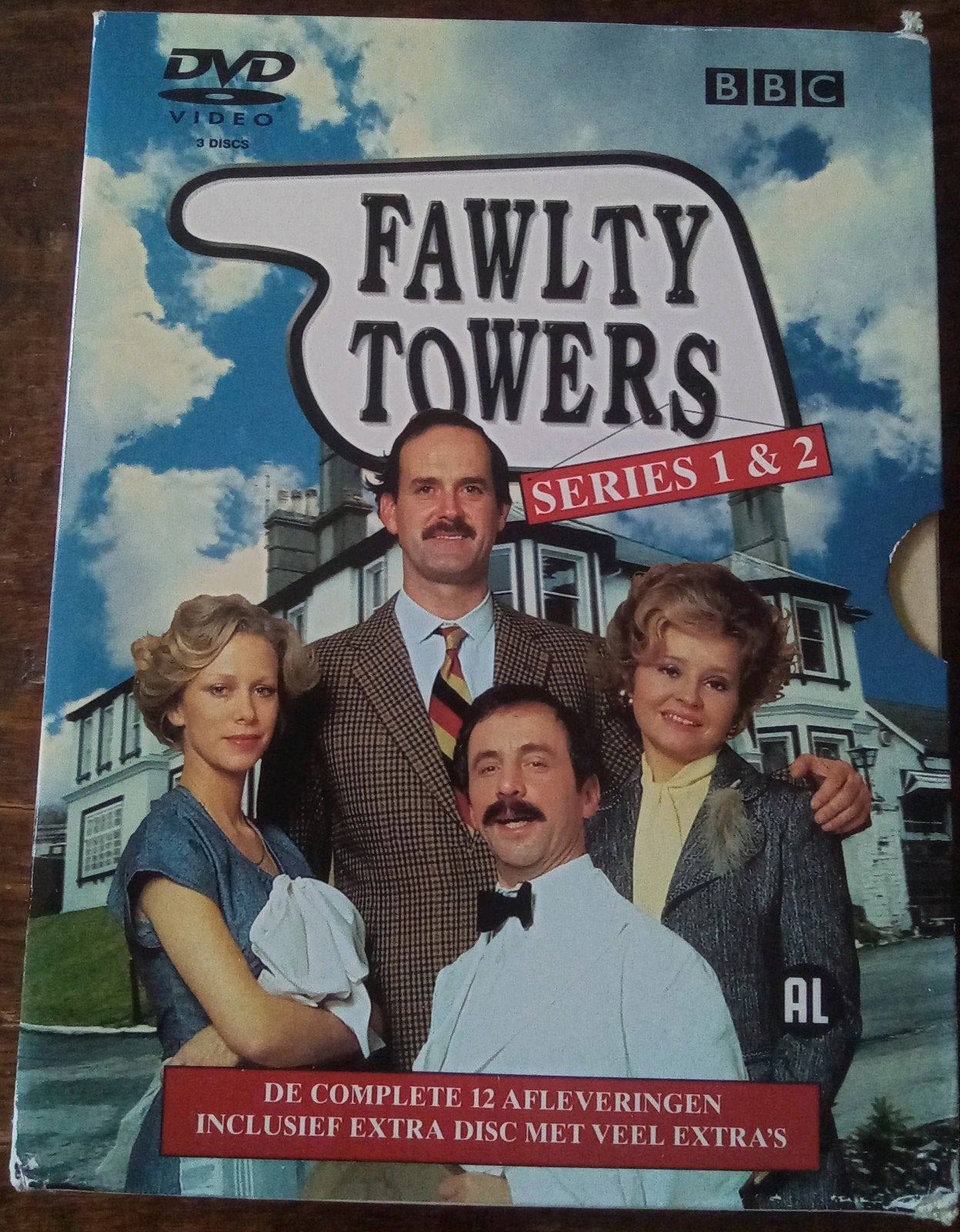 Fawlty Towers Series 1 & 2 + extra's, Alle leeftijden, Boxset, Ophalen of Verzenden, Zo goed als nieuw