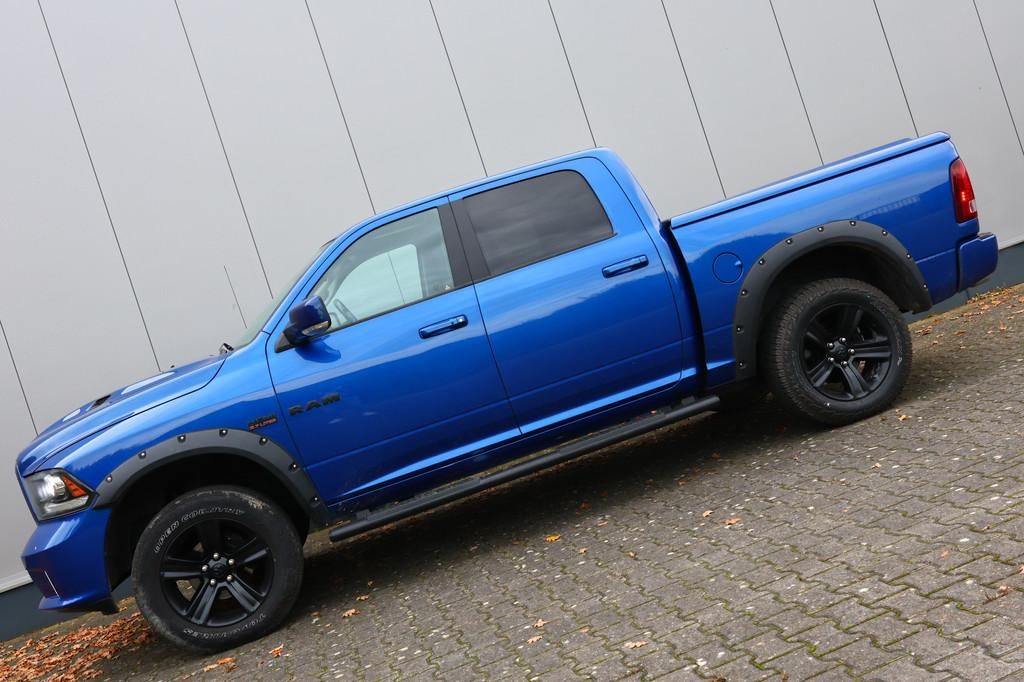Dodge Dodge RAM 1500 5.7 V8 LPG (bj 2019, automaat), Gebruikt, 5654 cc, Blauw, Origineel Nederlands