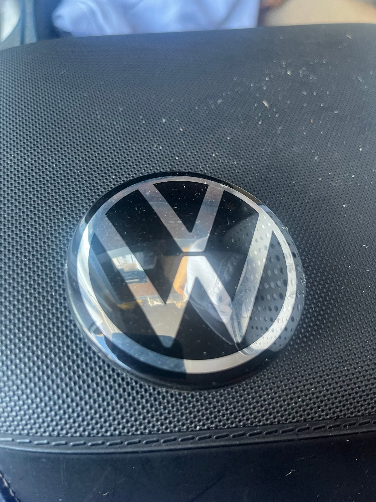 Volkswagen logo embleem - Gebruikt, Auto-onderdelen, Ophalen of Verzenden, Gebruikt, Volkswagen