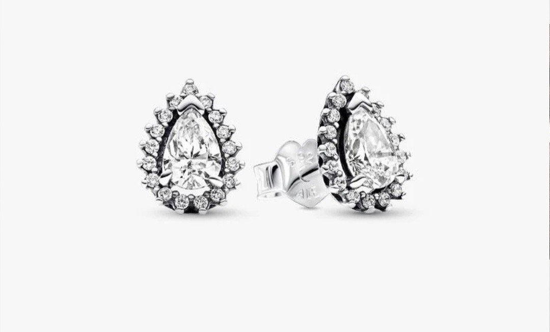 Pandora: prachtige oorbellen peer halo zirkonia NIEUW, Ophalen, Nieuw, Knopjes of Stekers, Zilver