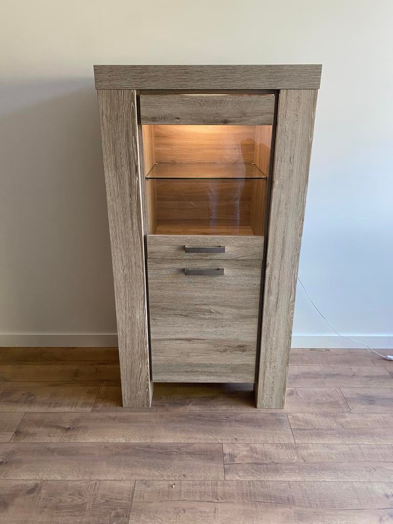 Vitrine kast met verlichting, Ophalen, Overige materialen, 50 tot 100 cm, 150 tot 200 cm
