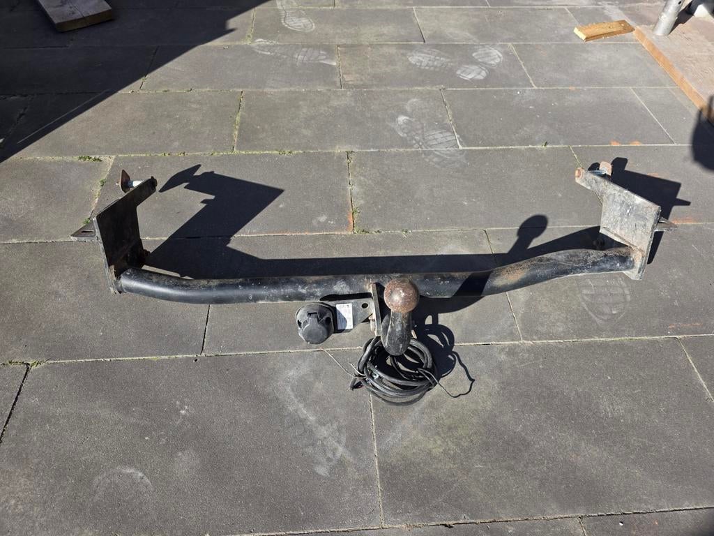 Trekhaak Toyota Yaris 1999–2005 compleet met kabelset, Ophalen
