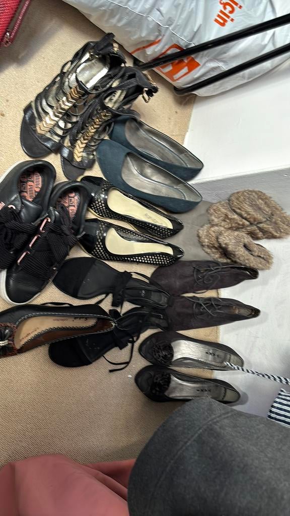 Hakeschoenen, Ophalen of Verzenden, Zo goed als nieuw, Sneakers of Gympen