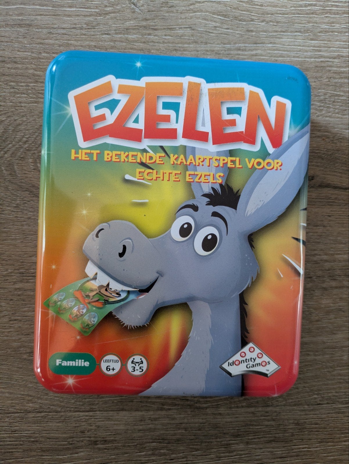 Ezels: Het Bekende Kaartspel voor Echte Ezels, Drie of vier spelers, Ophalen, Zo goed als nieuw, Identity Games