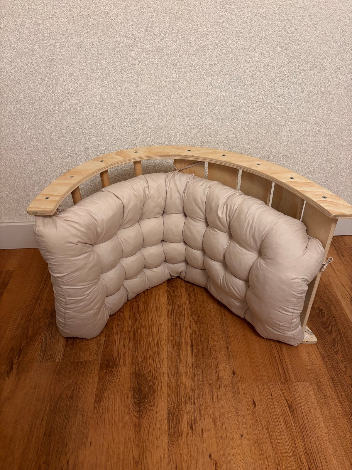Houten Montessori Wobbelboard met Kussen, Ophalen, Zo goed als nieuw