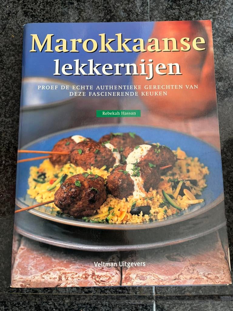 Marokkaanse lekkernijen / Rebekah Hassan, Boeken, Ophalen of Verzenden, Zo goed als nieuw