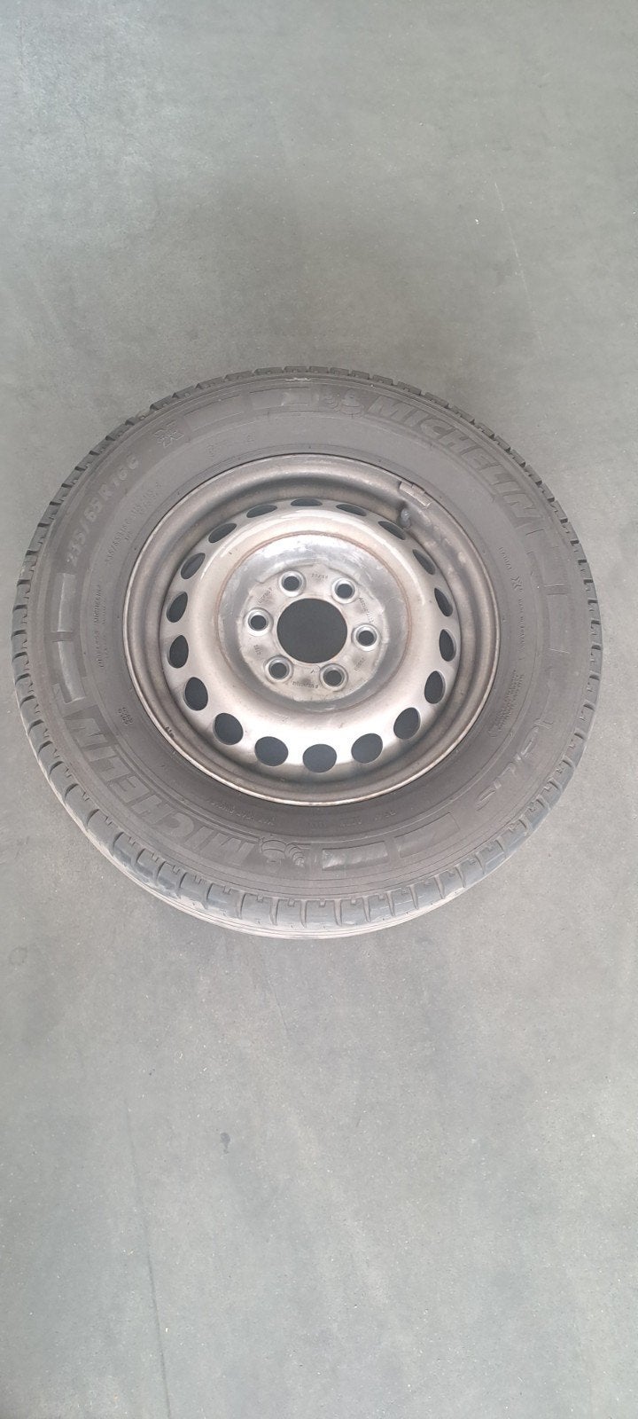 Michelin zomerbanden 235/65R16C met 4mm profiel, Ophalen, Gebruikt