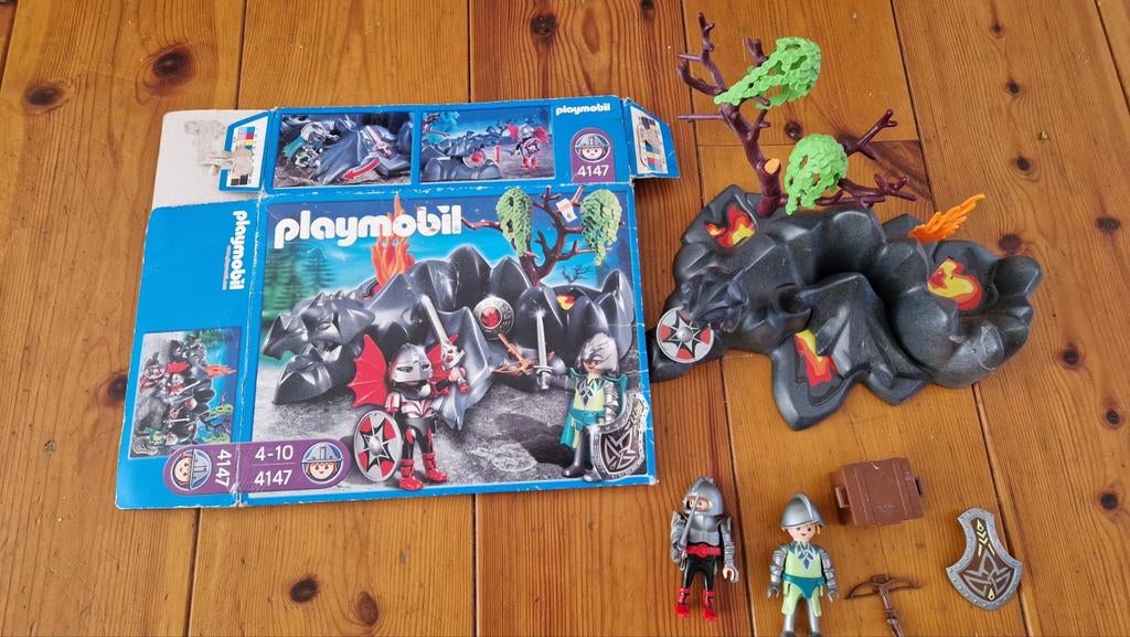 Diverse Playmobil sets: Kasteel, Politiebureau, Sinterklaas, Ophalen of Verzenden, Gebruikt, Complete set