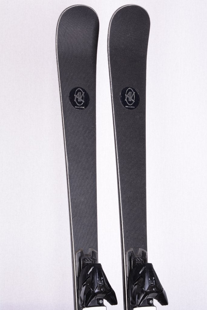 165 ski's AK SKI BLACK, woodcore, titan, carbon, ELASTAC, Overige merken, 160 tot 180 cm, Gebruikt, Verzenden