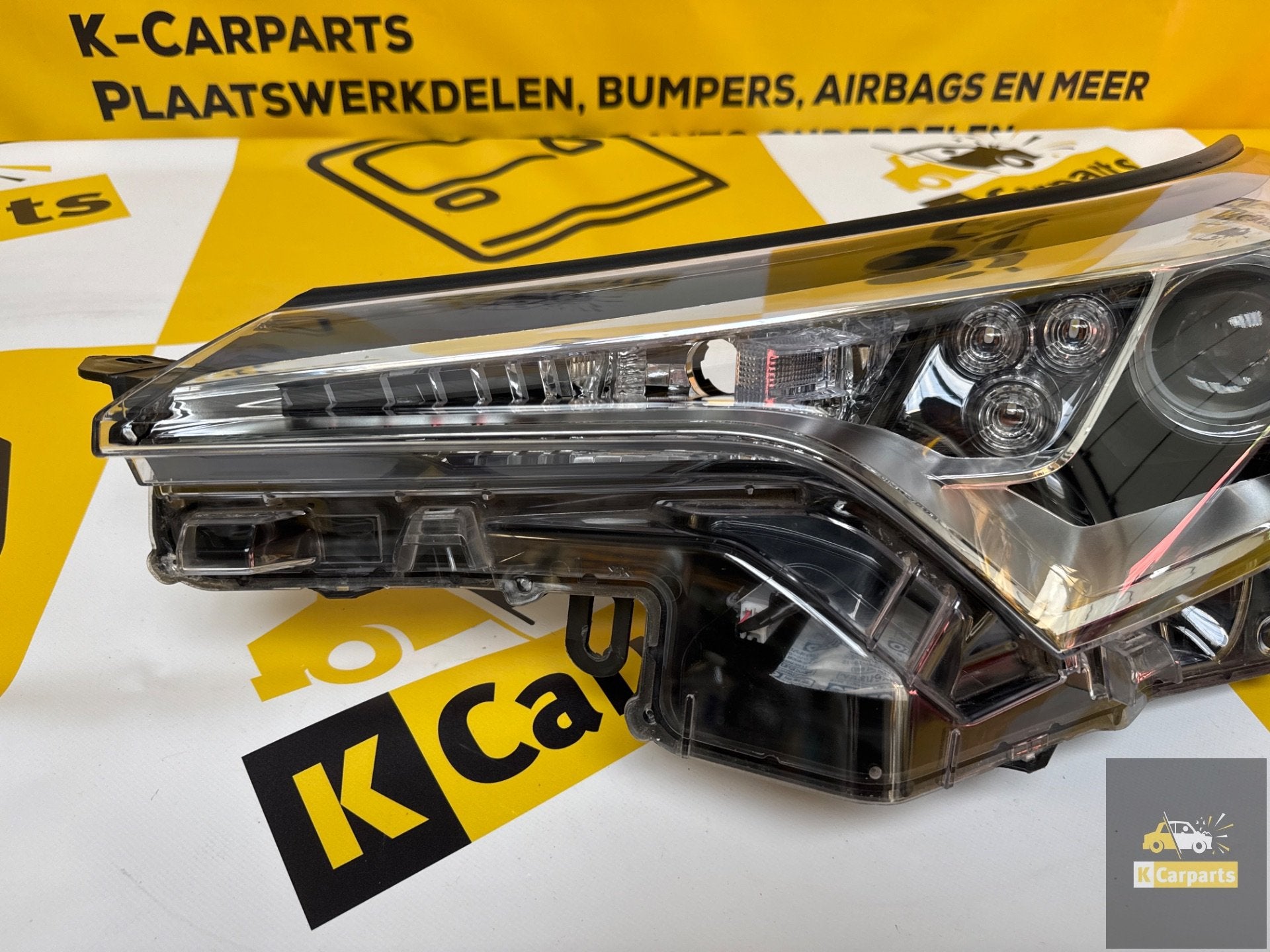 TOYOTA CHR CH-R LED KOPLAMP LINKS 81150-F4030-00 ORIGINEEL, Info@fabrikant.eu, Fabrikantstraat 1
1000 AA  Amsterdam, NL, Ophalen of Verzenden