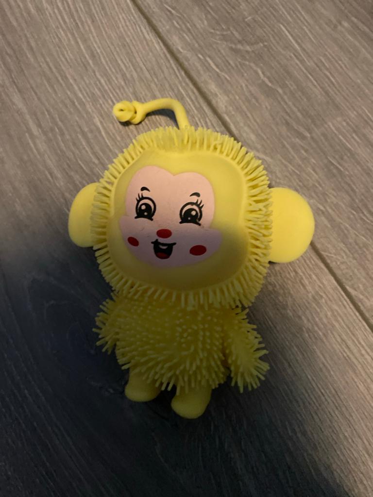 Grappig geel hangertje / sleutelhanger, Ophalen of Verzenden, Gebruikt, Jongen of Meisje