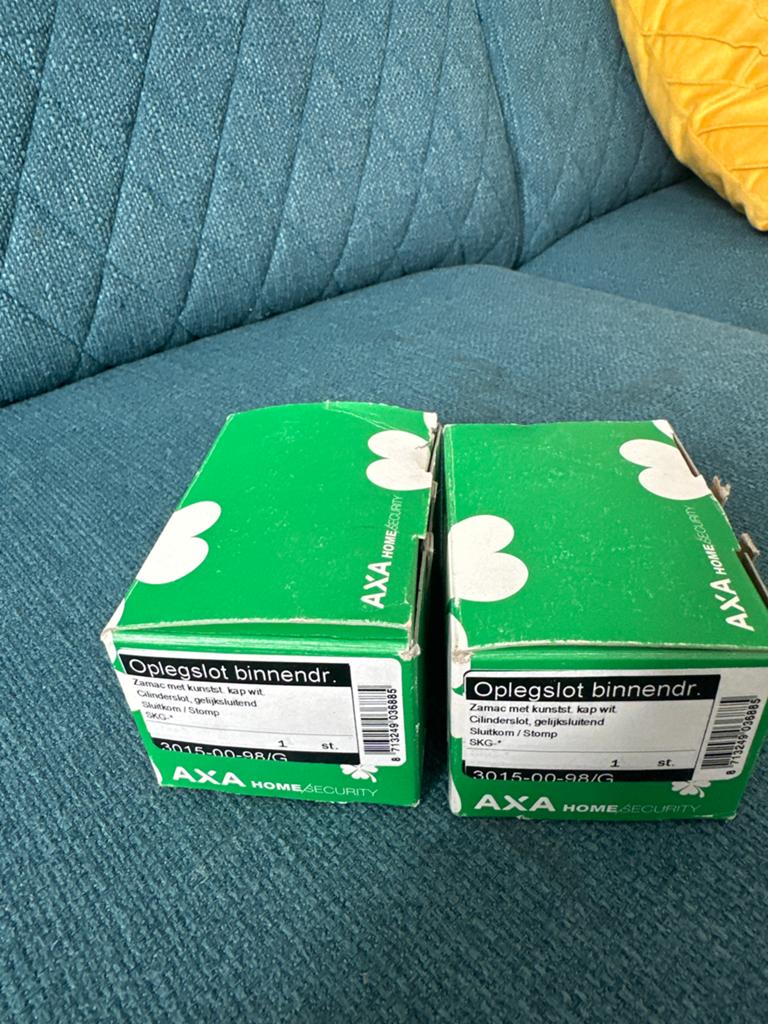 AXA Oplegslot 3015 Binnendraaiend Wit - 2 stuks, Ophalen of Verzenden, Nieuw, Overige materialen, Slot